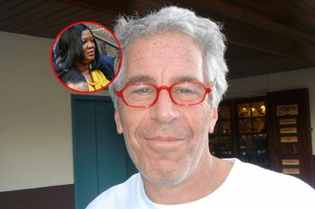 Śmierć Epsteina znów pod lupą. Nowe nagrania z więzienia