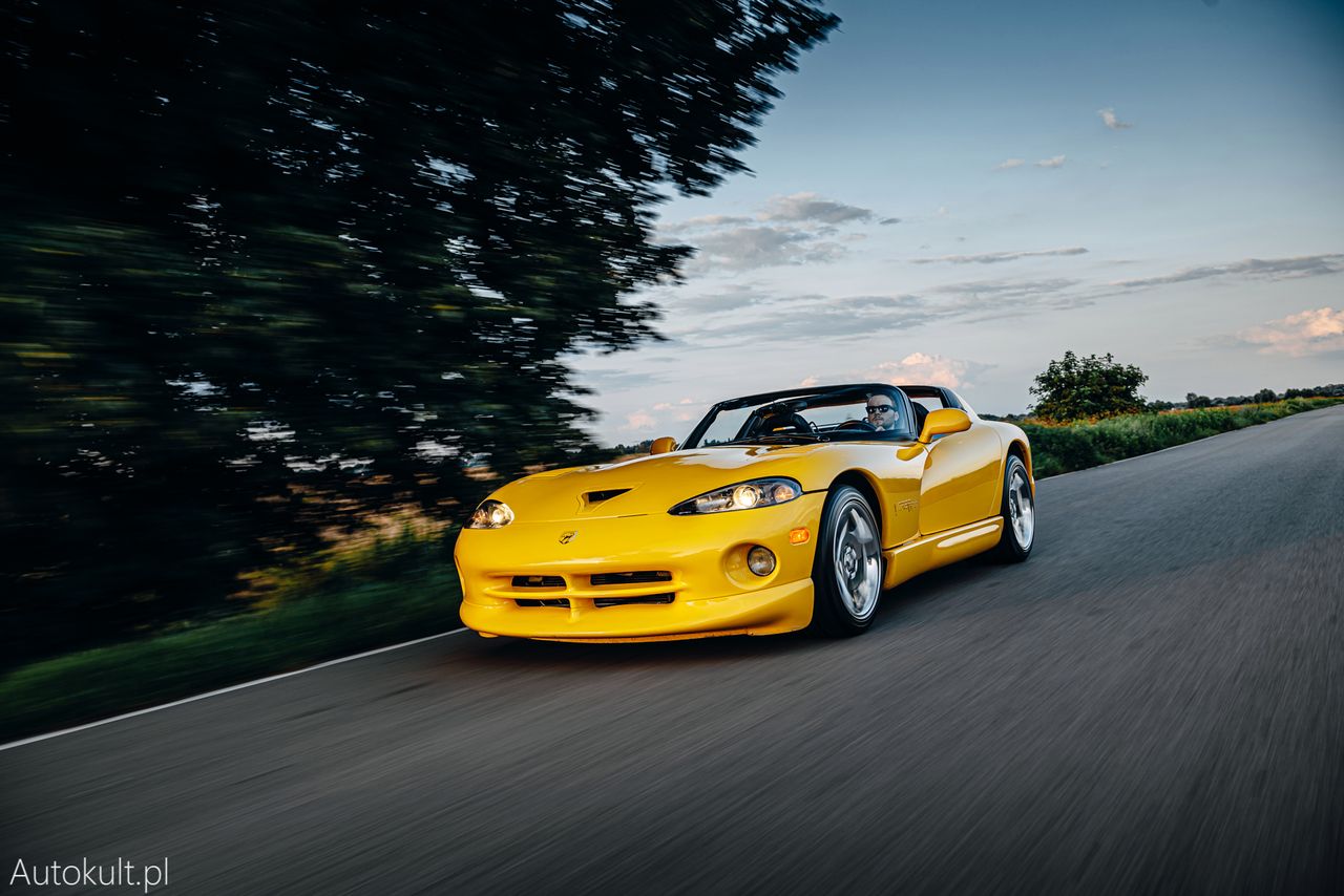 Test: Dodge Viper RT/10 - poznałem bohatera plakatów znad dziecięcych łóżek