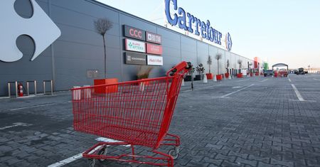Carrefour "osłodzi" pracownikom inflację. Specjalny dodatek w drodze