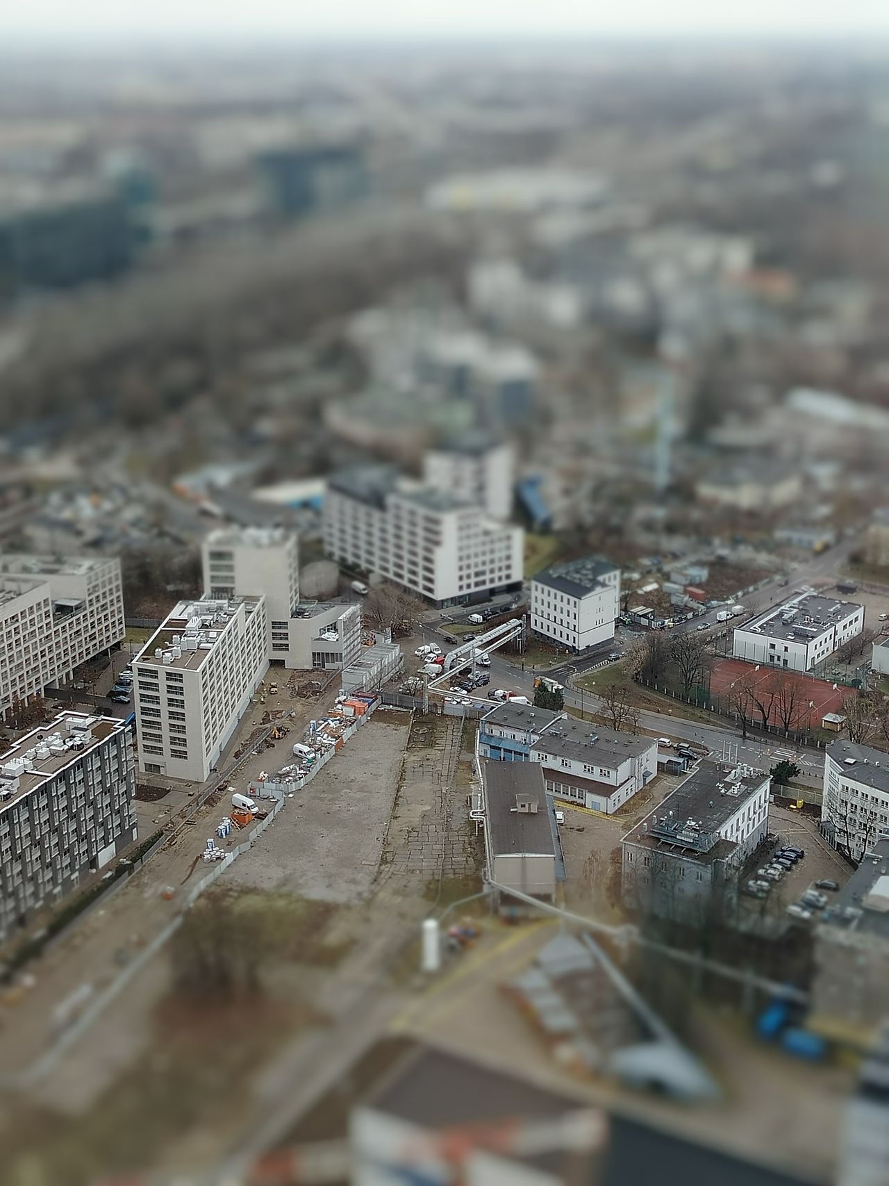 Tryb zabawkowy (dioramy) to sensowny dodatek, który znajdziemy wśród trybów fotografowania.