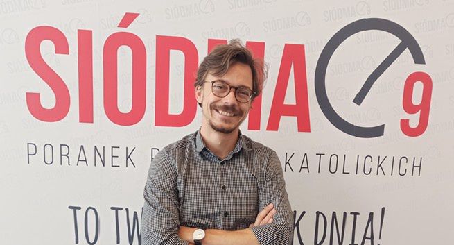 Michał Kłosowski dołączył do zespołu audycji radiowej "Siódma 9"
