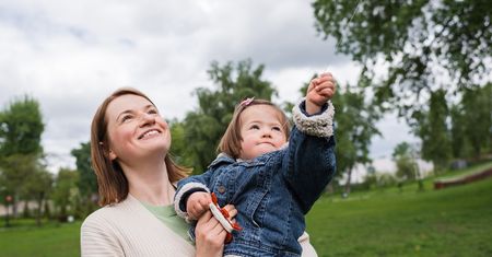 Niepełnosprawność intelektualna w stopniu lekkim - charakterystyka, terapia