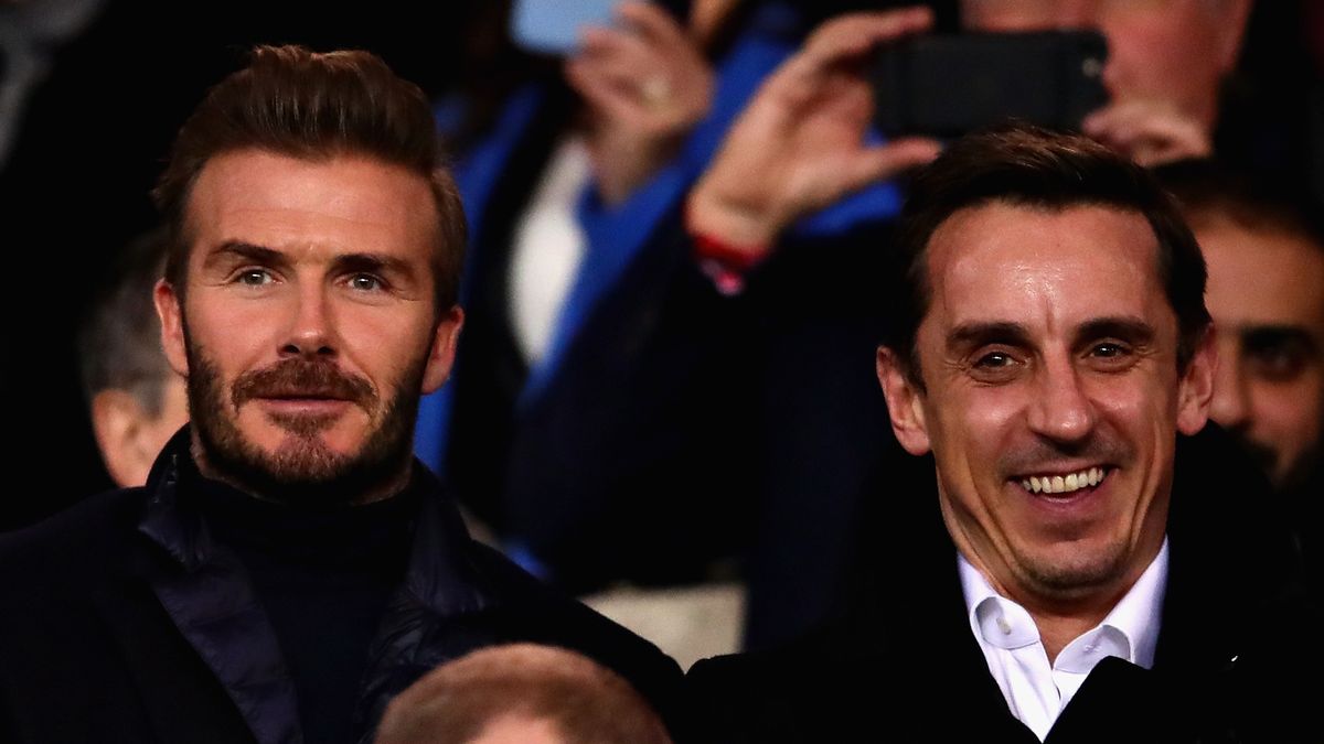 Getty Images / Chris Brunskill  / Na zdjęciu: David Beckham i Gary Neville