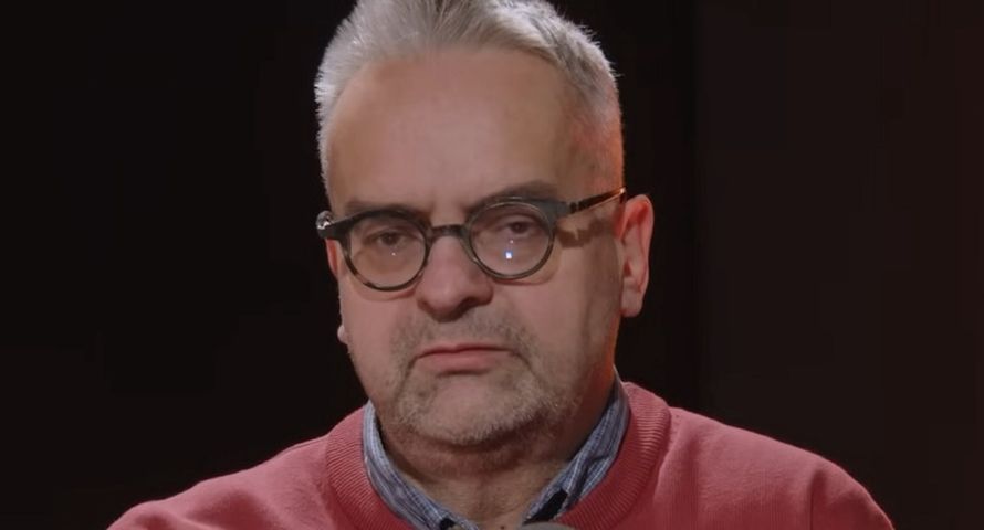 Dziennikarz "Gazety Wyborczej" chwalił się stypendium od kancelarii premiera. Potem przyznał, że to prowokacja