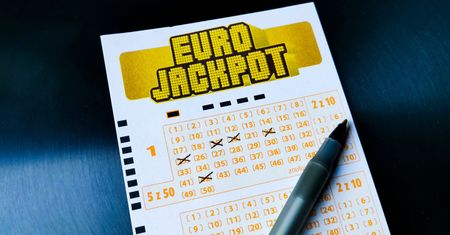 Polacy wygrali w Eurojackpot. Oto, ile trafi na ich konta