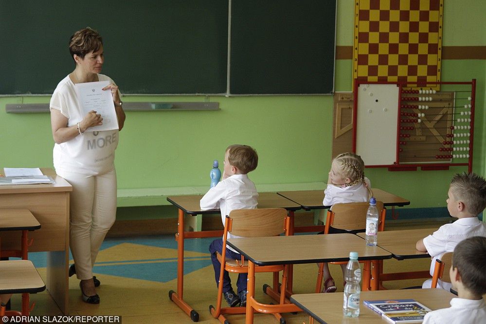 Absurdy RODO. Zakaz podpisywania zeszytów i zabierania klasówek do domu