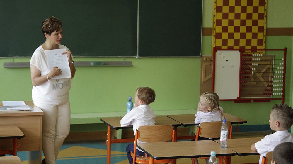 Według MEN, na urlopie zdrowotnym przebywa około 12 tys. nauczycieli.