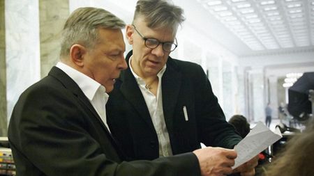 Kostnica, spawanie trumien, rozpacz bliskich
