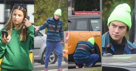 Uczynny Nikodem Rozbicki pompuje koło w samochodzie Julii Wieniawy (ZDJĘCIA)