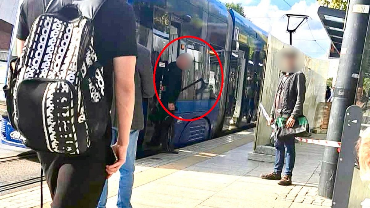Policja szuka mężczyzny, który sterroryzował Torunian