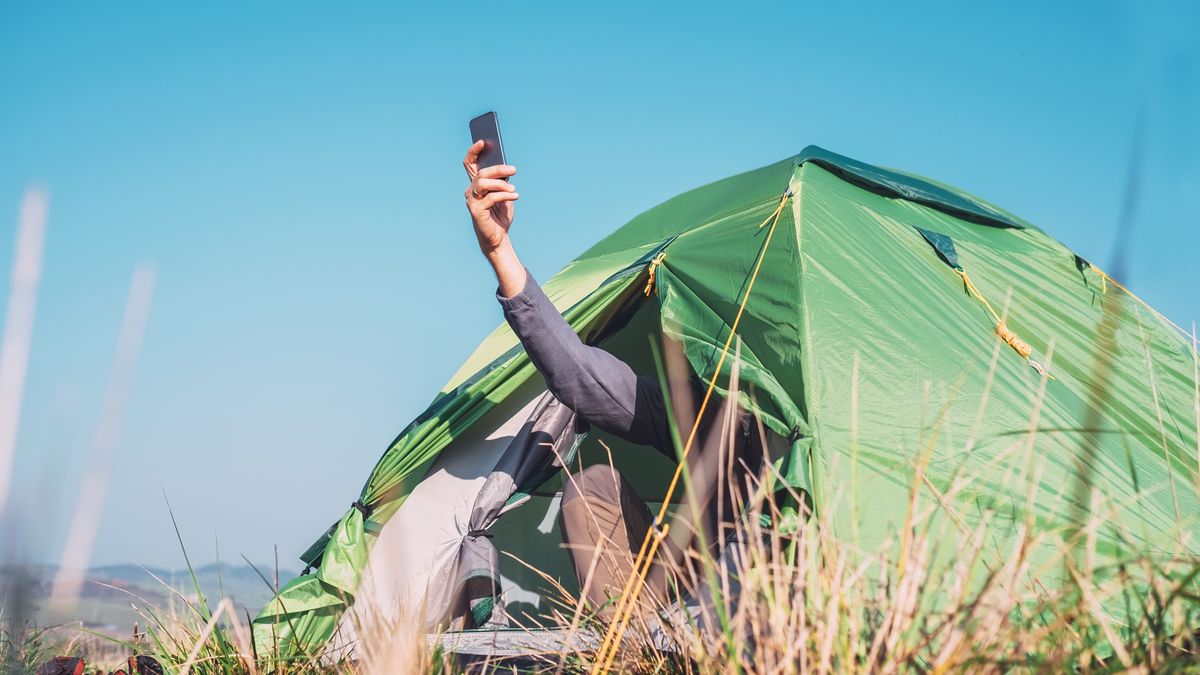 Brak internetu w telefonie w podróży może być problemem