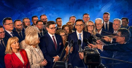 Rozwód w PiS w toku. Spór schodzi w teren
