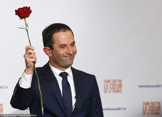 Chce opodatkować roboty i wydłużyć weekend. Zostanie prezydentem Francji?