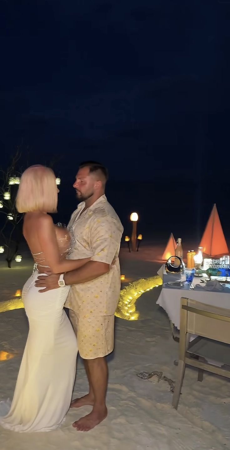 Izabela Macudzińska na randce z mężem 