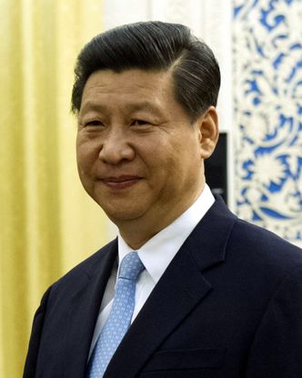 Prezydent Chin rozmawia z ludźmi na ulicy