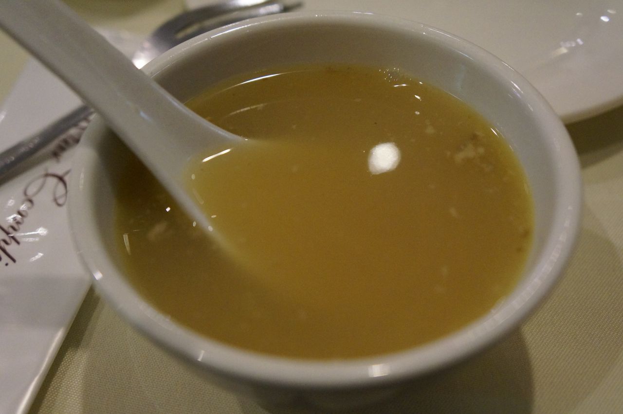 Drobiowa kostka rosołowa przygotowana z dodatkiem wody