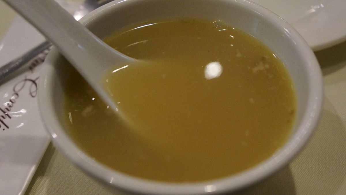 Drobiowa kostka rosołowa przygotowana z dodatkiem wody