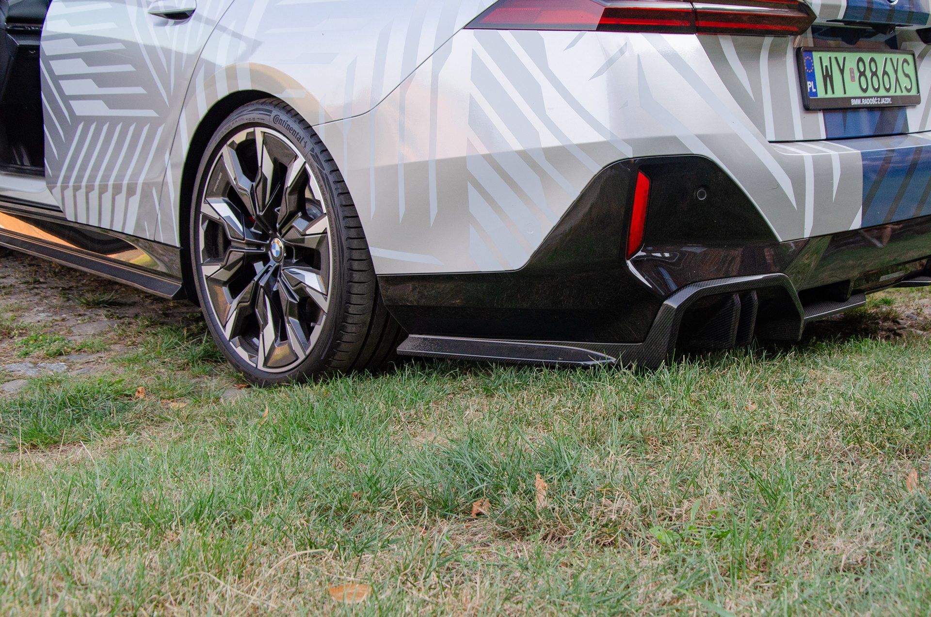 BMW i5 M60