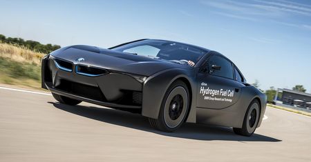BMW i8 Hydrogen Fuel Cell - kolejny krok w przyszłość