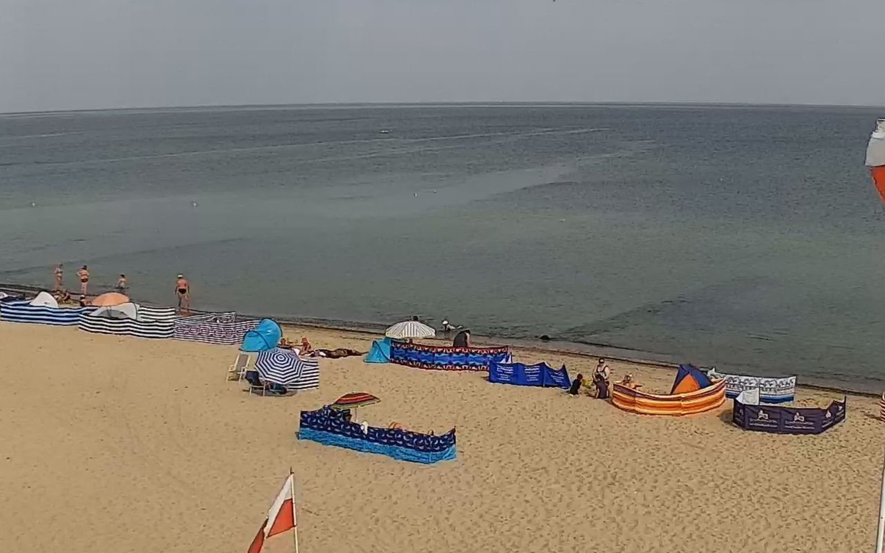 Ujęcie z Sarbinowa. Plażowicze nie powinni tak robić