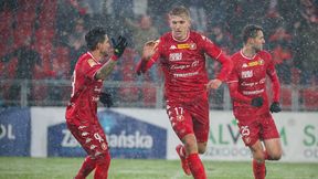 Trudne warunki w meczu Widzewa Łódź. "Nogi ślizgały mi się po trawie"