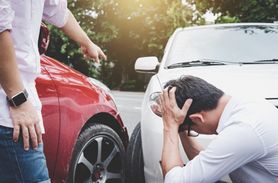 Bóle głowy pourazowe – ostre i przewlekłe. Objawy i charakterystyka