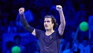 Szalony tie-break Alcaraza. Miedwiediew obronił meczbola