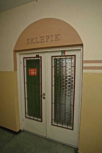 Drożdżówki wrócą do szkolnych sklepików? Zajmie się tym specjalna grupa