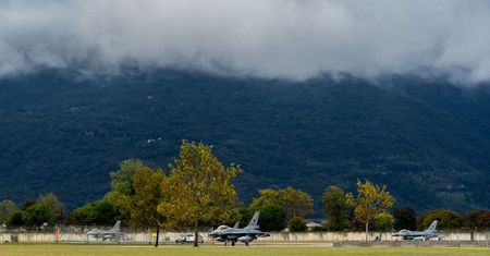 Dwie dekady Jastrzębia. F-16 zostaje, ale musi wejść w nowy system walki