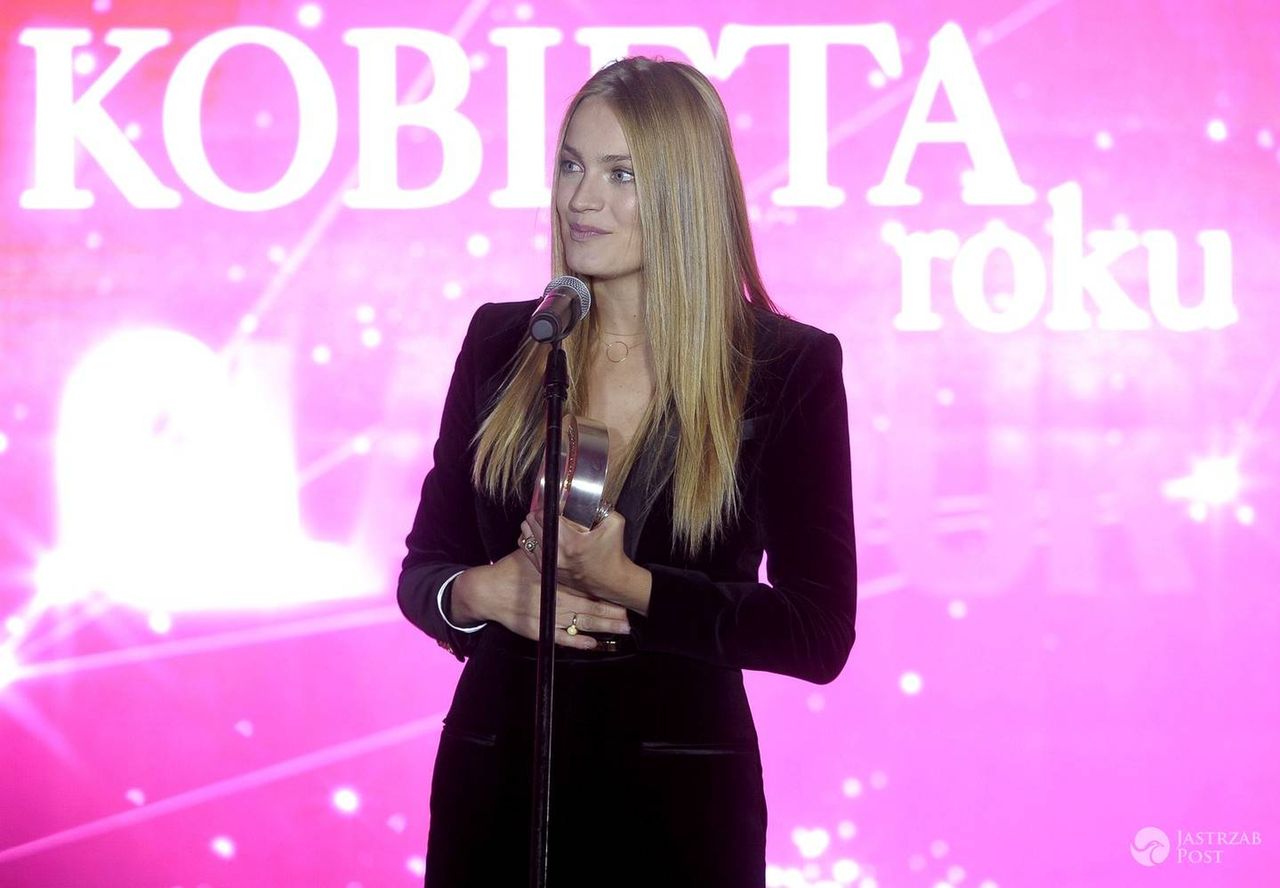 Anna Jagodzińska odbiera wyróżnienie dla Health & Beauty Icon w Plebiscycie Kobieta Roku Glamour (fot. AKPA)