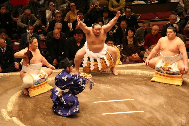 Ceremonia wejścia na ring przed walką sumo (autor: Eckhard Pecher; CC 3.0)