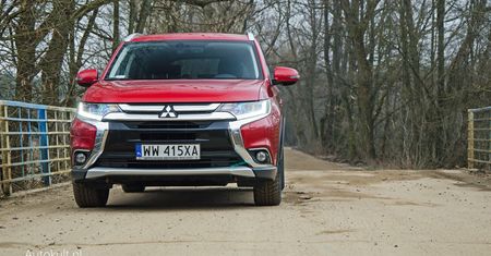 Nowy Mitsubishi Outlander 2.0 4WD CVT - zdjęcia