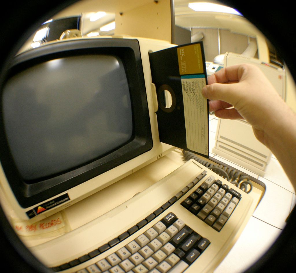 Jak prasa pisała o Internecie w 1988 roku? 2