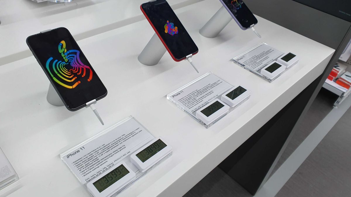 iPhone 11: zrobiłem sobie wycieczkę po Warszawie, by go kupić. Nie kupiłem 1