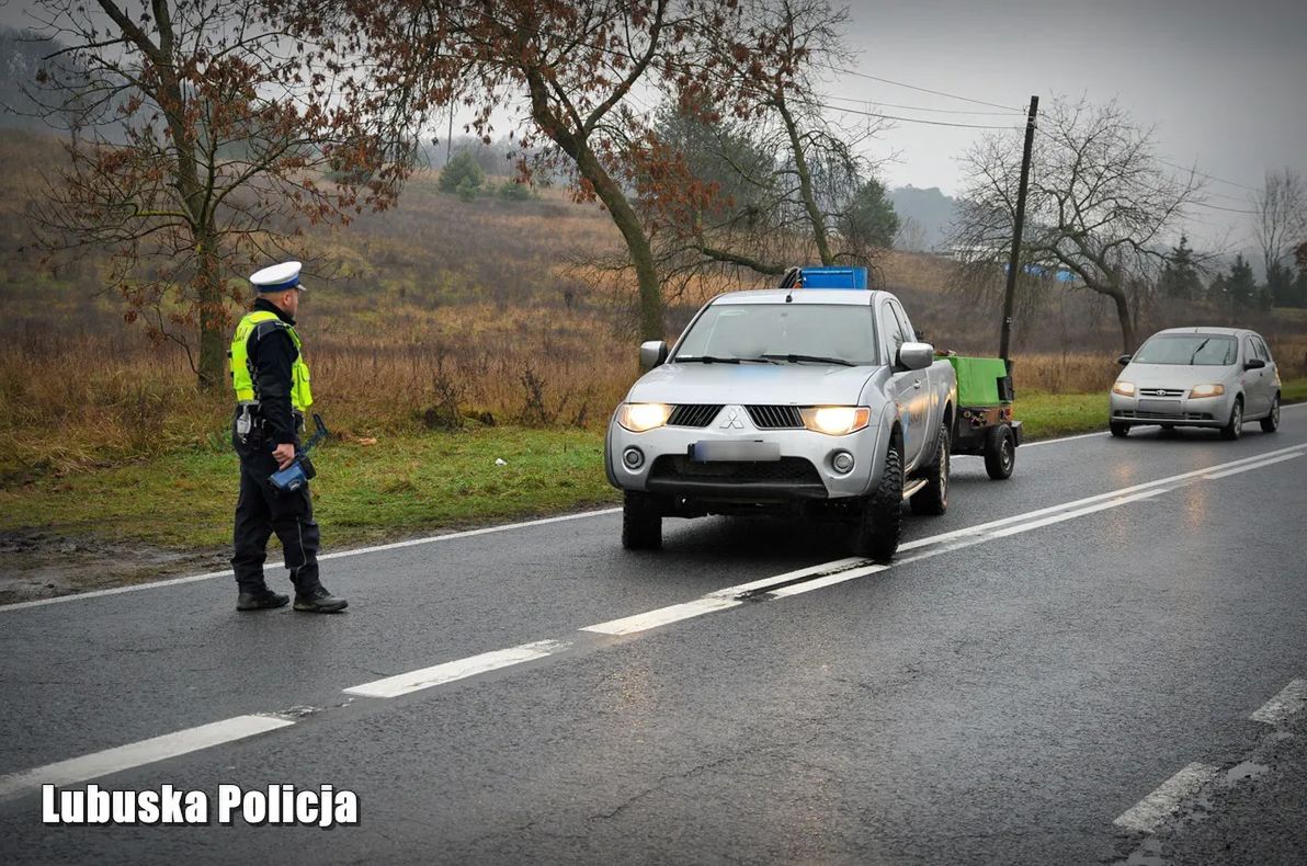 Tylko 70 km/h poza miastem. Większość kierowców nie jest świadoma