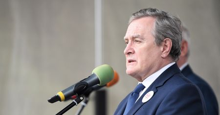 Piotr Gliński wściekły. Postanowił "zrzec się" swojego tytułu profesorskiego
