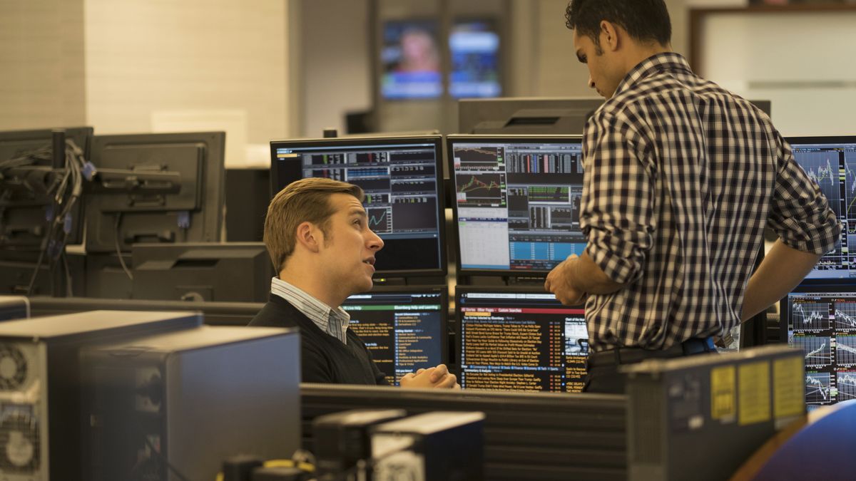 Tylko ok. jeden na 10 profesjonalistów z Wall Street przyznał, że ostatnie redukcje etatów zmotywowały go do częstszego odwiedzania biura
