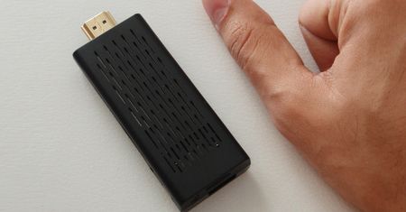 Infinitec Pocket TV - mikrokomputer z Androidem 4.0
