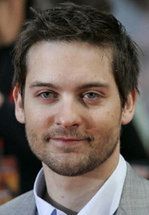 Tobey Maguire sprzeda duszę przez Internet