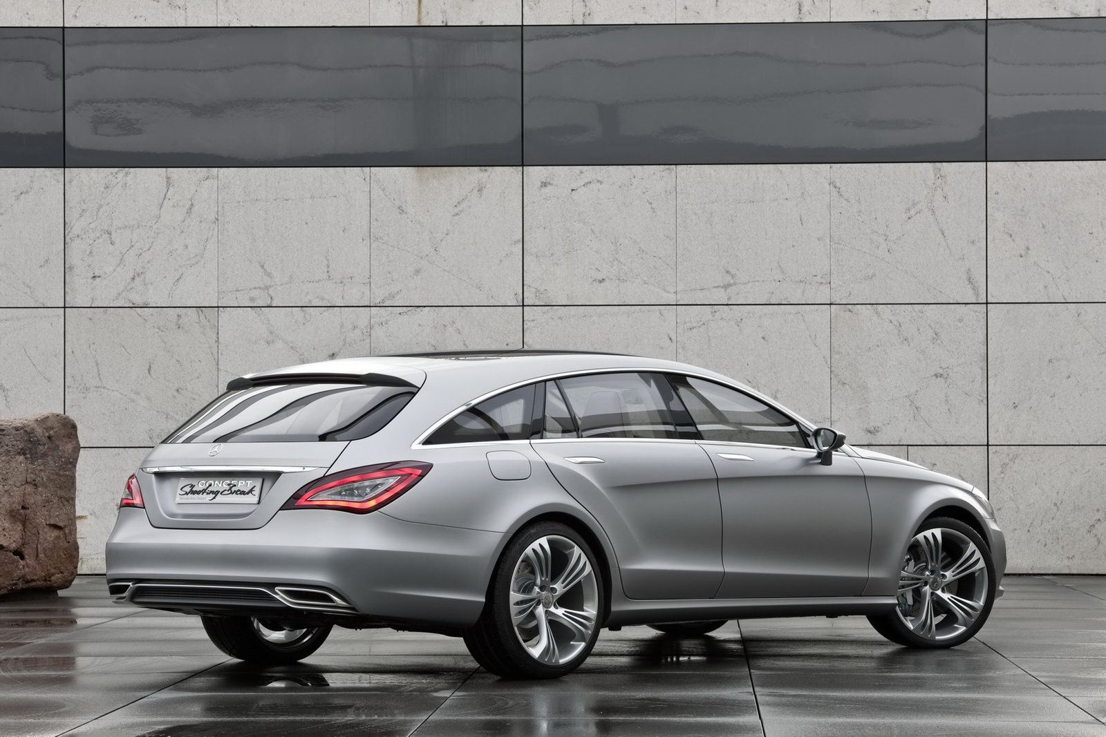 Mercedes-Benz-CLS-Shooting-Break-21