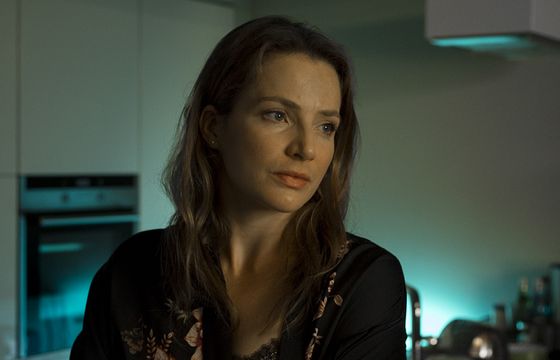 Anna Dereszowska, Bartosz Gelner i Magdalena Czerwińska w obsadzie serialu AXN „Utraviolet” (zdjęcia)