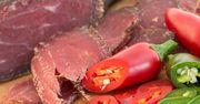 Nie jedz tego mięsa. Już parę plasterków sprzyja rozwojowi raka