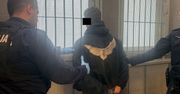 Warszawa: Kierowca mercedesa po kolizji zjechał z mostu i zasnął. Był po czterech różnych narkotykach
