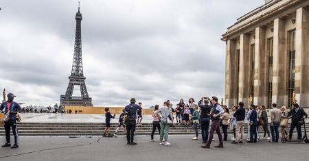 Koronawirus. We Francji nastała "epidemia młodych"
