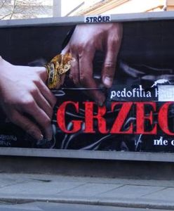 "Konkubinat to grzech" - kolejne przeróbki billboardu w Poznaniu