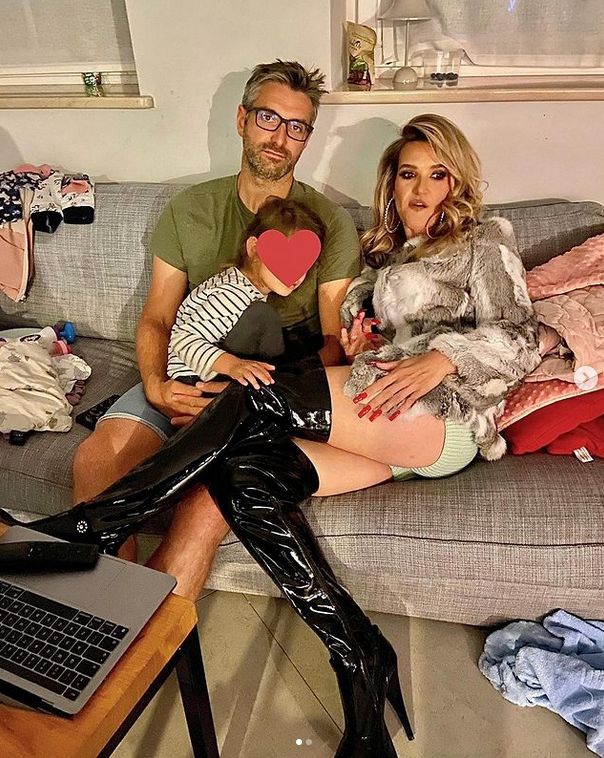 Maciej Dowbor i Joanna Koroniewska z córką