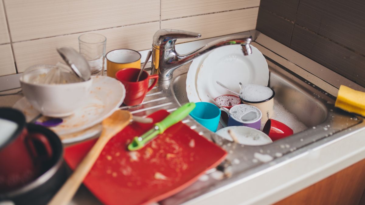 Do zlewu nie wolno wrzucać resztek jedzenia