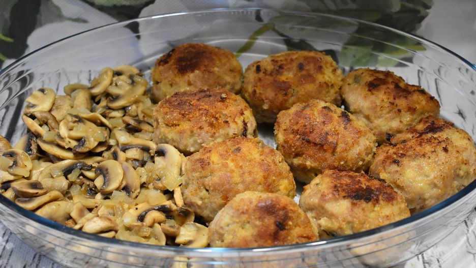 Kotlety mielone z pieczarkami. Delikatne, miękkie i pulchne