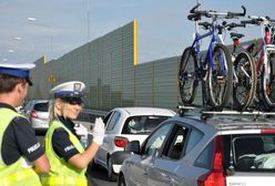 W Hiszpanii karzą mandatem za pocałunek za "kółkiem"