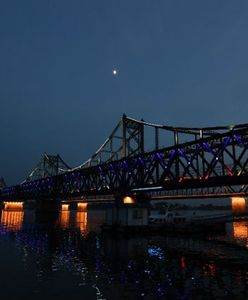 Kim Dzong Un na Księżycu. Korea Północna chce latać w kosmos, a USA ostrzegają, że to tylko przykrywka dla rozwoju rakiet balistycznych